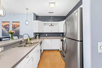 1619 N Farwell Ave #108, Milwaukee, WI 53202 - Photo 9