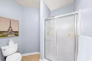 1619 N Farwell Ave, Milwaukee, WI 53202 - Photo 17