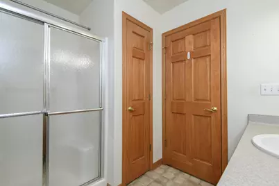 2836  Raintree Ln, Waukesha, WI 53189 - Photo 21