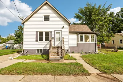 924  44th St, Kenosha, WI 53140 - Photo 1