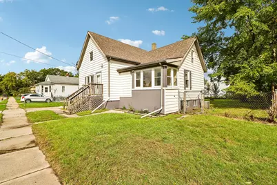 924  44th St, Kenosha, WI 53140 - Photo 3