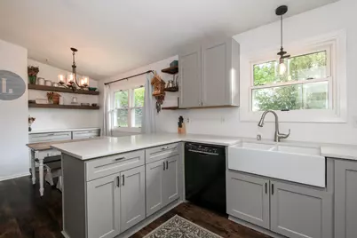 929  Howard St, Waukesha, WI 53188 - Photo 15