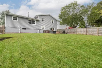 929  Howard St, Waukesha, WI 53188 - Photo 5