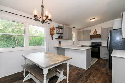929  Howard St, Waukesha, WI 53188 - Photo 11