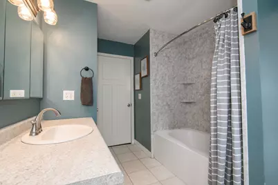 929  Howard St, Waukesha, WI 53188 - Photo 23
