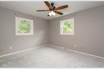 929  Howard St, Waukesha, WI 53188 - Photo 17