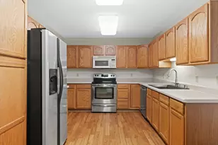 1102 N Sunnyslope Dr, Racine, WI 53406 - Photo 13