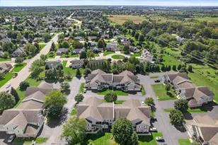 1102 N Sunnyslope Dr, Racine, WI 53406 - Photo 35