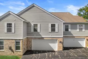 1102 N Sunnyslope Dr, Racine, WI 53406 - Photo 3