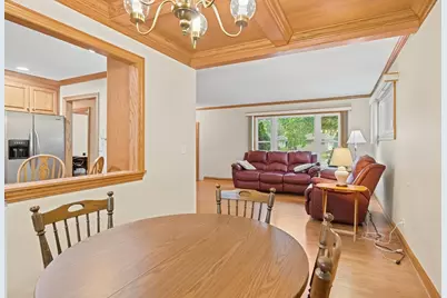 6665 S 20th St, Oak Creek, WI 53154 - Photo 7