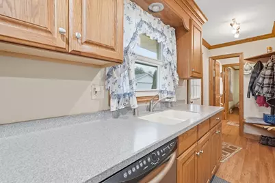 6665 S 20th St, Oak Creek, WI 53154 - Photo 15