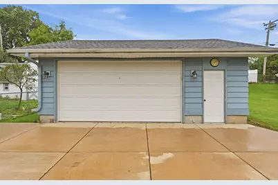 6665 S 20th St, Oak Creek, WI 53154 - Photo 35