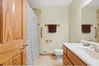 6665 S 20th St, Oak Creek, WI 53154 - Photo 27