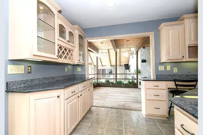 W215N5353  Ada Ct, Menomonee Falls, WI 53051 - Photo 9