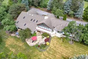 W215N5353 Ada Ct, Menomonee Falls, WI 53051 - Photo 1
