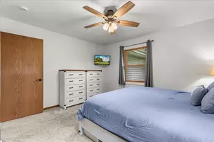 819 Kings Ridge Ct, West Bend, WI 53090 - Photo 13