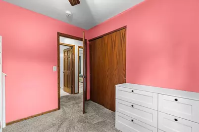 819  Kings Ridge Ct, West Bend, WI 53090 - Photo 15