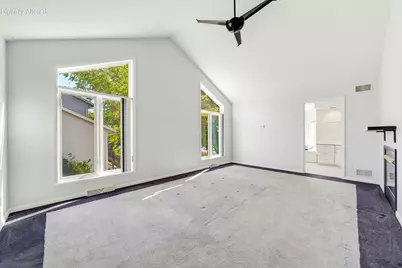 3681 W Jerelin Dr, Franklin, WI 53132 - Photo 21