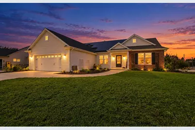200  Stonefield Dr, Johnson Creek, WI 53038 - Photo 1