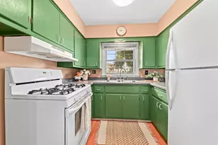 4175 N 92nd St, Wauwatosa, WI 53222 - Photo 11