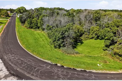 5Lts  Lakeshore Rd, Cleveland, WI 53015 - Photo 9