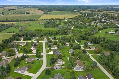 1661  Wood Ridge Ln, Lyons, WI 53105 - Photo 9