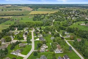 1661 Woodridge Ln, Lyons, WI 53105 - Photo 9