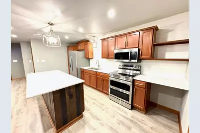 S77W18475  Janesville Rd, Muskego, WI 53150 - Photo 29
