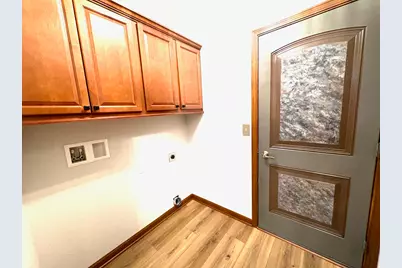 S77W18475  Janesville Rd, Muskego, WI 53150 - Photo 39