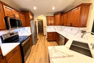 S77W18475 Janesville Rd, Muskego, WI 53150 - Photo 13