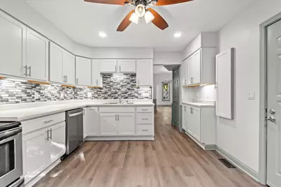 2145 S Aldrich St, Milwaukee, WI 53207 - Photo 7