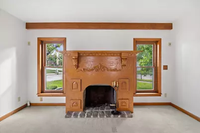143 E Luther Ave, Oconomowoc, WI 53066 - Photo 9