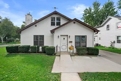 143 E Luther Ave, Oconomowoc, WI 53066 - Photo 1
