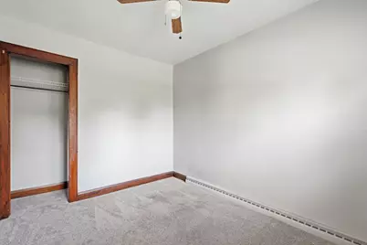5953 S Phillips St, Greenfield, WI 53221 - Photo 11