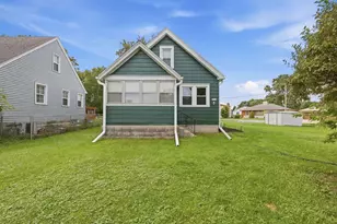 5953 S Phillips St, Greenfield, WI 53221 - Photo 1