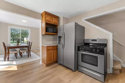 3640 S 87th St, Milwaukee, WI 53228 - Photo 7