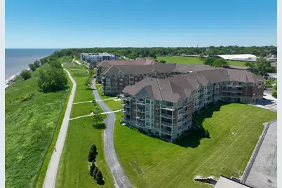 4120 S Lake Dr #C355, Saint Francis, WI 53235 - Photo 1