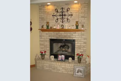 8541  35th Ave, Kenosha, WI 53142 - Photo 9