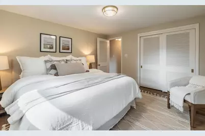 11630 N Riverland Rd, Mequon, WI 53092 - Photo 9