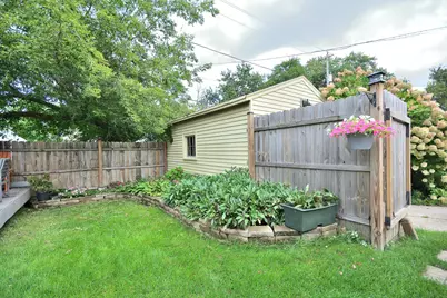 202 E Norwich St, Milwaukee, WI 53207 - Photo 25