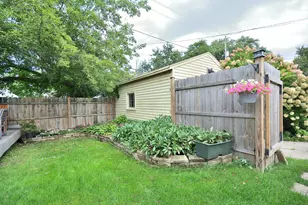 202 E Norwich St, Milwaukee, WI 53207 - Photo 25
