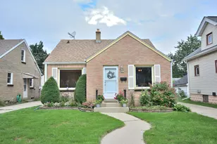 202 E Norwich St, Milwaukee, WI 53207 - Photo 1