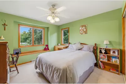 5337  Bluebell Ct, Sheboygan, WI 53083 - Photo 11
