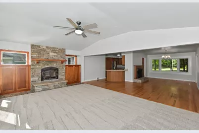 1742  12th Ave, Grafton, WI 53024 - Photo 15