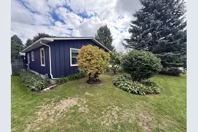 12328 W Walker St, West Allis, WI 53214 - Photo 21