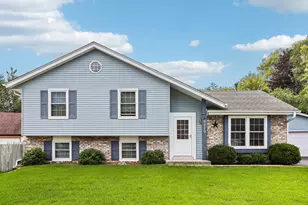 9329 W Fairlane Ct, Milwaukee, WI 53224 - Photo 47