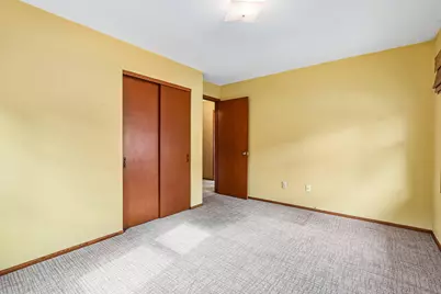9329 W Fairlane Ct, Milwaukee, WI 53224 - Photo 19