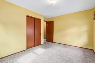 9329 W Fairlane Ct, Milwaukee, WI 53224 - Photo 19