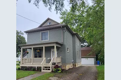 706 S 9th St, Watertown, WI 53094 - Photo 1
