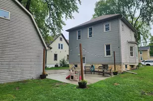 706 S 9th St, Watertown, WI 53094 - Photo 5
